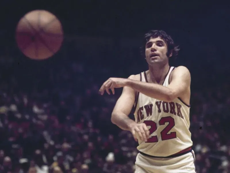 Dave DeBusschere, polyvalent, rugueux, altruiste, des qualités qui font de lui le prototype parfait du power forward moderne au début des années 70.