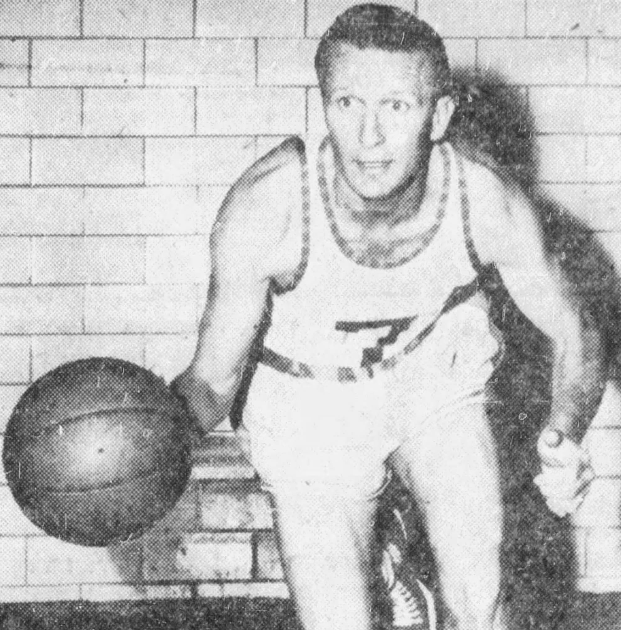 Slater Martin, le meneur est considéré comme le "meilleur petit homme" de la NBA. source : The Houston Post (1957)